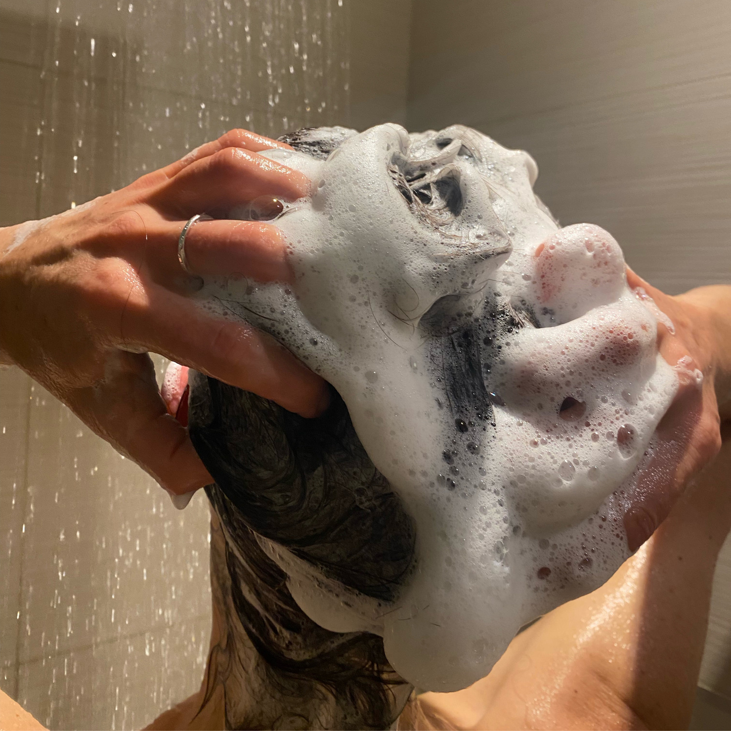 Shampoing en barre aux extraits de plantes
