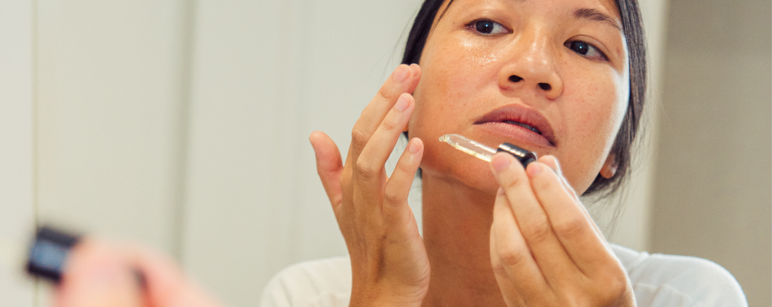 Sérum anti-âge naturel pour peau mature : le Guide Pravi